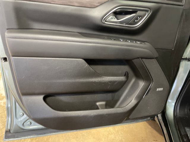 Used 2024 Chevrolet Tahoe Z71 AWD/4WD image 10