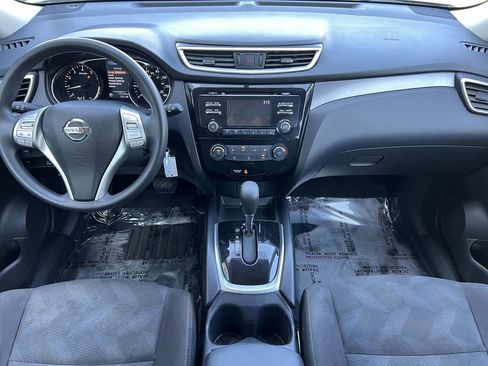Used 2016 Nissan Rogue S image 32