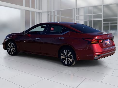 Certified 2022 Nissan Altima 2.5 SV image 4