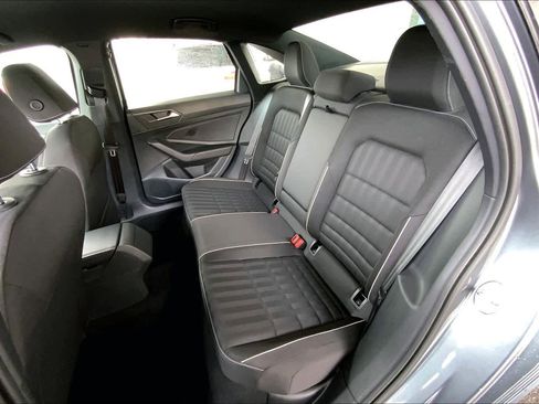 Used 2022 Volkswagen Jetta Sport image 21