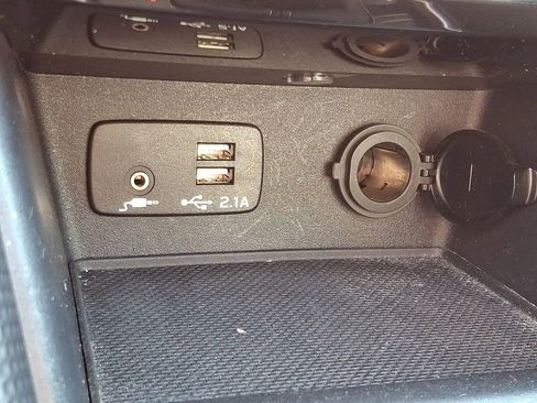 Used 2019 Subaru Forester Limited image 27