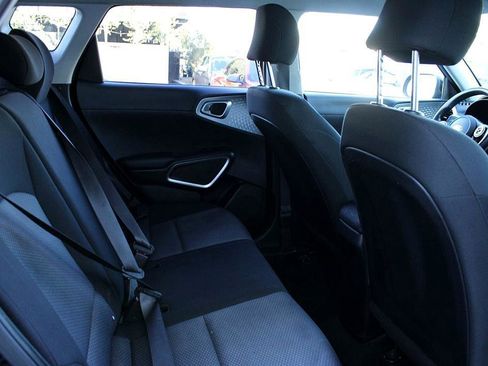 Used 2020 Kia Soul LX image 14