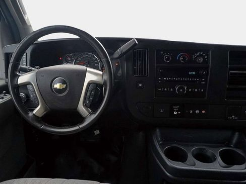 Used 2018 Chevrolet Express 3500 Extended w/ Driver Convenience Package image 18