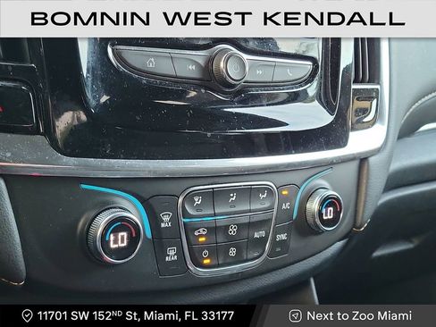 Used 2020 Chevrolet Traverse LS image 21