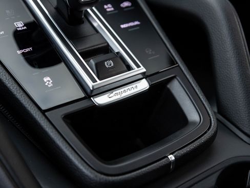 Certified 2021 Porsche Cayenne image 27