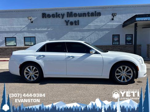 Used 2017 Chrysler 300 C AWD/4WD image 2