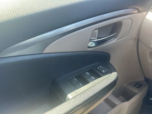 Used 2017 Honda Pilot EX-L image 16