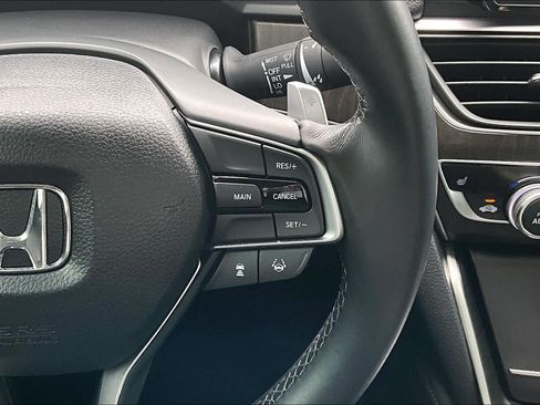 Used 2018 Honda Accord EX-L image 25