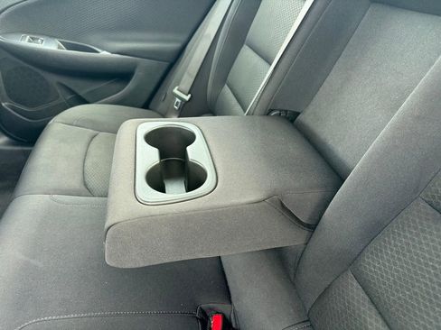 Used 2024 Chevrolet Malibu LT image 9