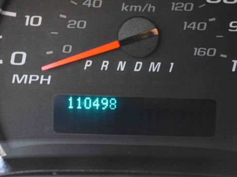 Used 2020 Chevrolet Express 2500 RWD image 30