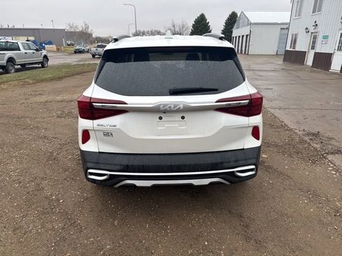 Used 2023 Kia Seltos S image 6