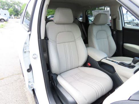 New 2026 Honda HR-V EX-L image 16