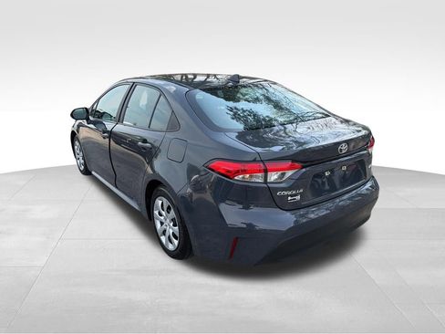 Used 2024 Toyota Corolla LE image 3