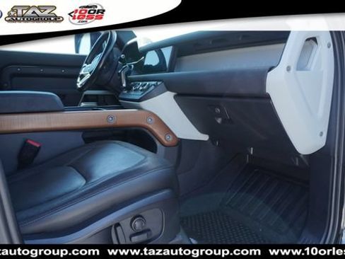 Used 2023 Land Rover Defender 110 X-Dynamic SE AWD/4WD image 17