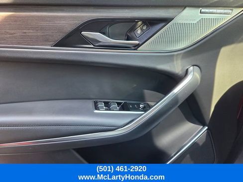Used 2022 Jaguar F-PACE S AWD/4WD image 34