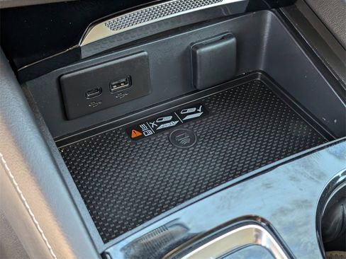 Used 2025 Buick Envision Sport Touring image 30