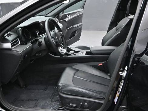 Used 2022 Kia K5 GT-Line w/ GT-Line Awd Premium Package image 16