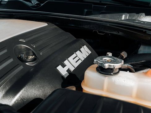 Used 2019 Dodge Challenger R/T w/ Plus Package image 44