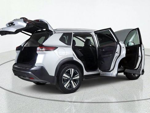 Used 2022 Nissan Rogue SL AWD/4WD image 14