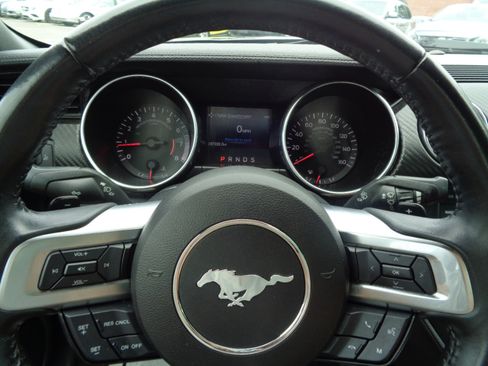 Used 2018 Ford Mustang EcoBoost Fastback image 14