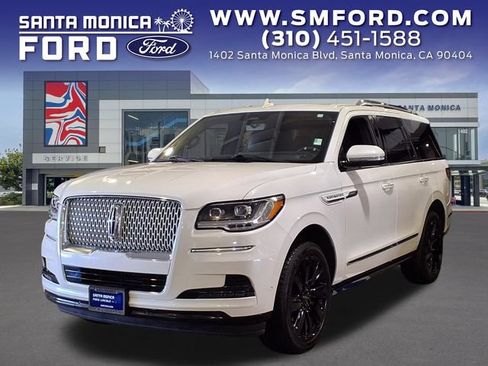 Used 2023 Lincoln Navigator Reserve AWD/4WD image 1