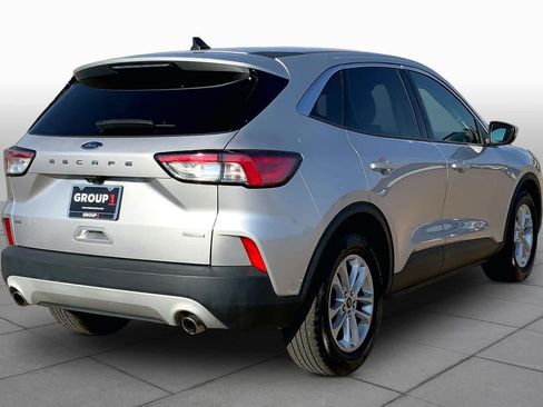 Used 2020 Ford Escape SE FWD image 13