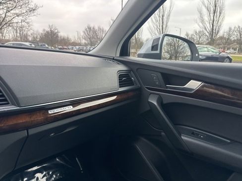 Used 2018 Audi Q5 2.0T Premium Plus w/ Premium Plus Package image 32