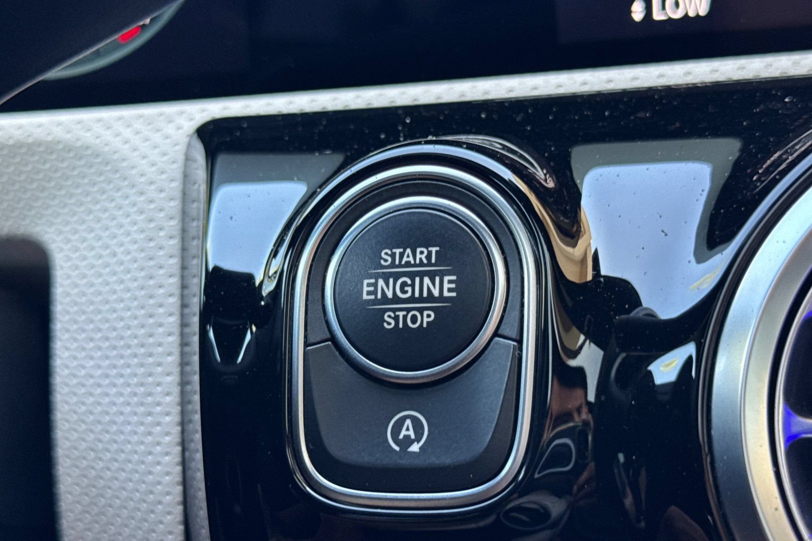 Used 2023 Mercedes-Benz CLA 250 image 22