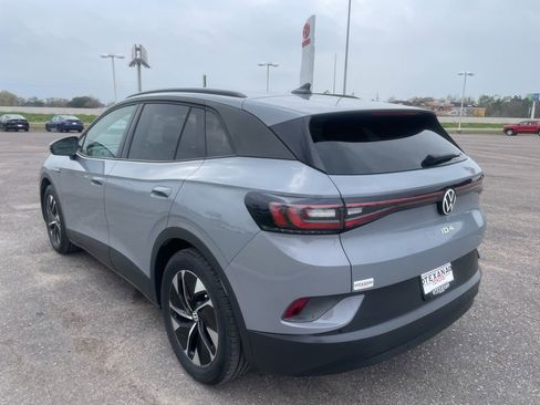 Used 2021 Volkswagen ID.4 Pro image 6