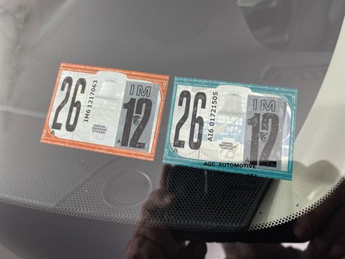 Used 2015 Nissan Rogue SV image 26