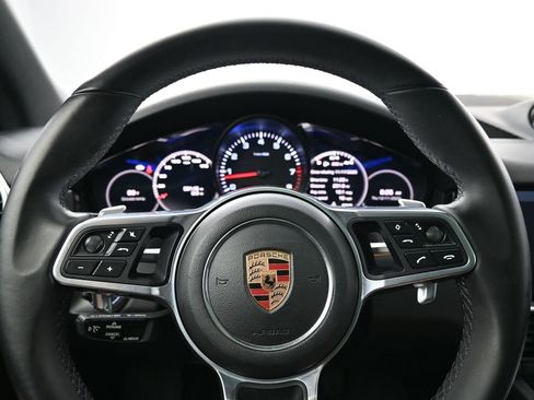 Used 2019 Porsche Cayenne image 7