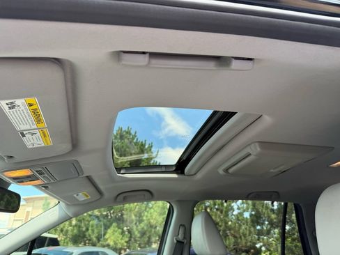 Used 2017 Honda Pilot Touring image 41
