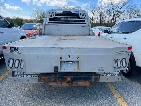 Used 2020 RAM 3500 Tradesman w/ Chrome Appearance Group image 13