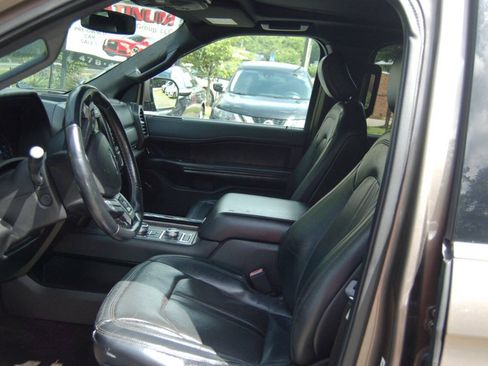 Used 2018 Ford Expedition Max Limited AWD/4WD image 15