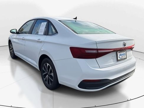 Used 2025 Volkswagen Jetta S image 7