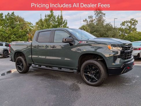 Used 2026 Chevrolet Silverado 1500 LT Trail Boss w/ Convenience Package II AWD/4WD image 2