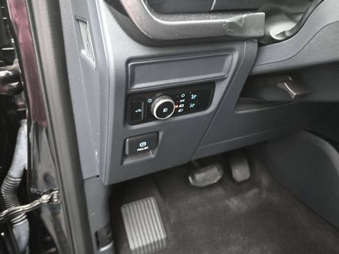 Used 2024 Ford F150 STX RWD image 13