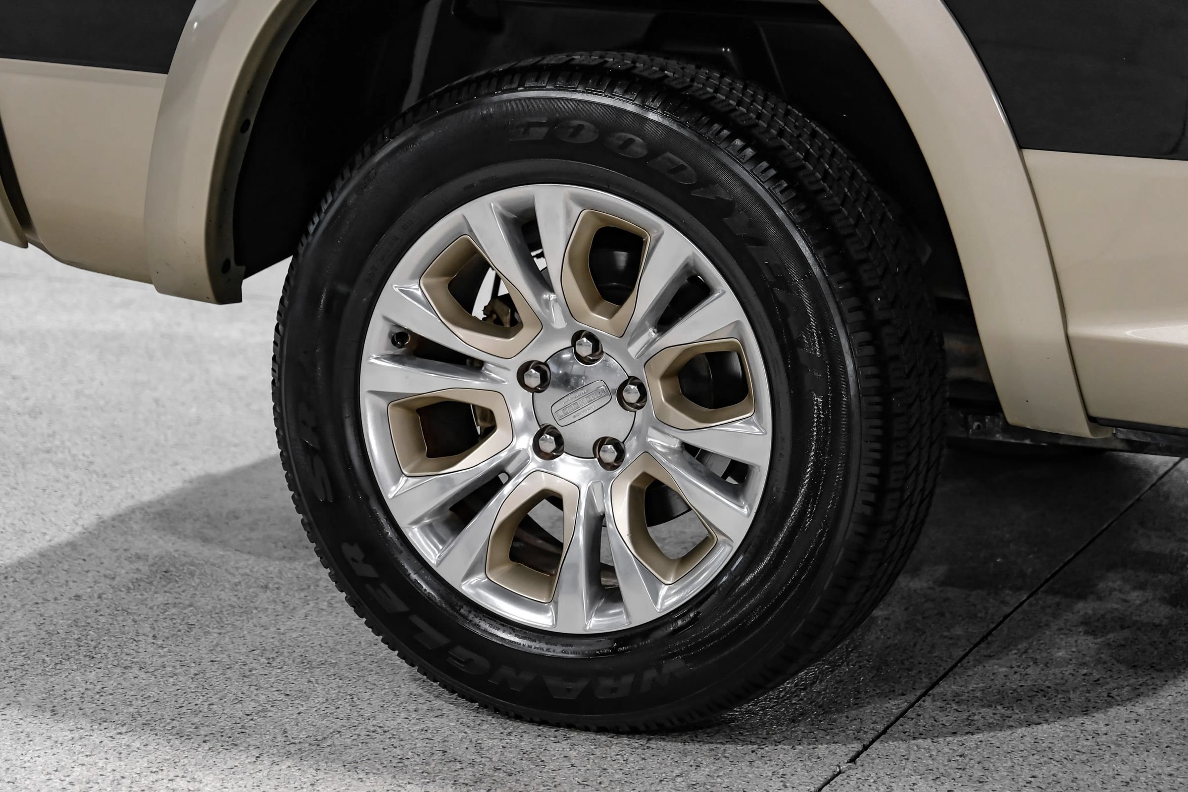 Used 2016 RAM 1500 Laramie Longhorn w/ Convenience Group AWD/4WD image 69