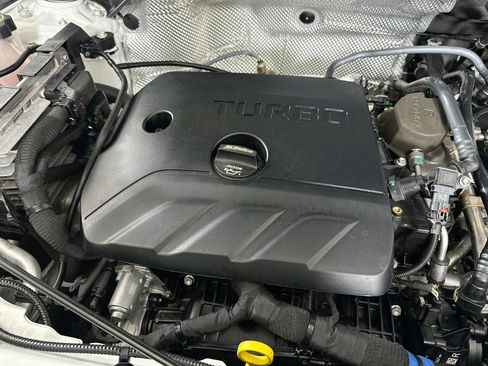 Used 2025 Buick Encore GX Preferred FWD image 32