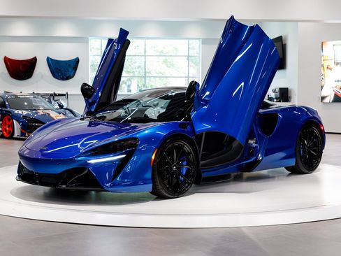 New 2026 McLaren Artura Spider RWD image 38