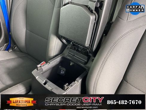 Used 2022 Jeep Wrangler Unlimited Sport image 26