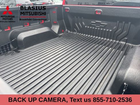 Used 2024 Chevrolet Silverado 1500 LT image 9