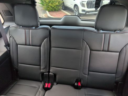 Used 2024 Chevrolet Tahoe RST RWD image 32