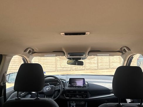 Used 2025 Nissan Rogue SV FWD image 35