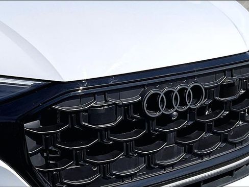 Used 2024 Audi SQ8 Premium Plus image 33
