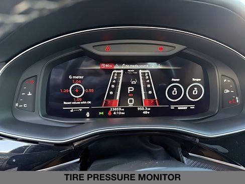 Used 2023 Audi RS Q8 w/ Black Optic Package image 14