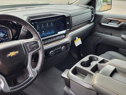 Certified 2023 Chevrolet Silverado 1500 LT AWD/4WD image 24