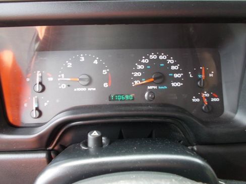 Used 2005 Jeep Wrangler X w/ Rocky Mountain Edition Group AWD/4WD image 28