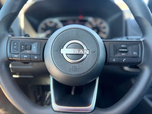 Used 2023 Nissan Rogue S AWD/4WD image 24