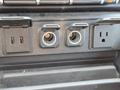 Used 2018 Chevrolet Silverado 1500 LT w/ All Star Edition AWD/4WD image 8